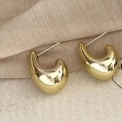 Stud & Earings